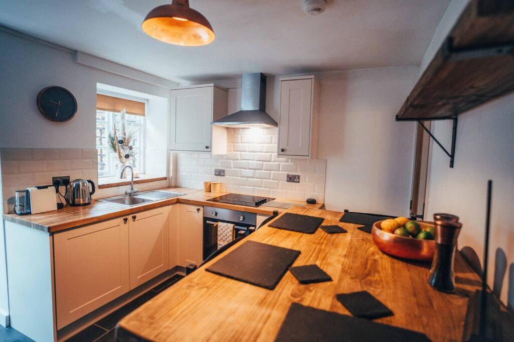 Chapel Place, Charming, Cosy, Country, Cottage. Montgomery Luaran gambar